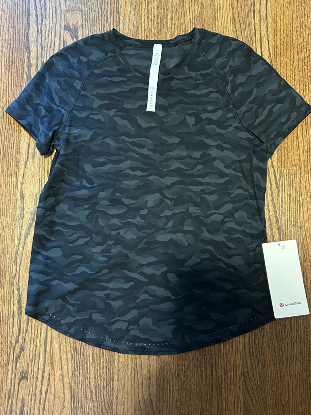 Lululemon Rise and Run Short Sleeve Incognito Camo Multi Grey Size 4 NWT